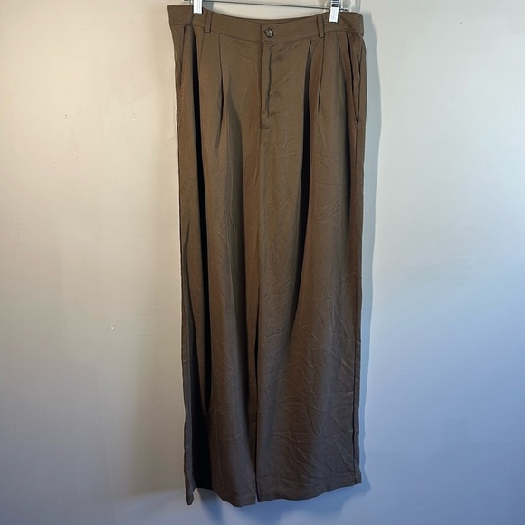 NWOT Reformation Mason Trouser Pants Size 12 - Picture 1 of 13